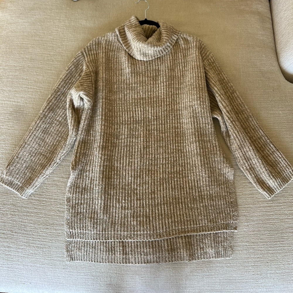 ** BRAND NEW WITH TAGS ** Urban Outfitters Turtleneck Sweater Dress
